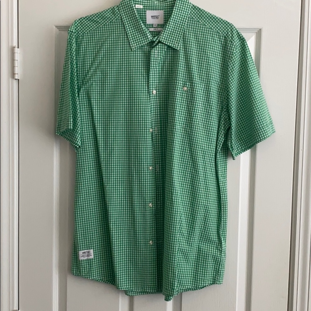 WESC Green button down shirt sleeve shirt